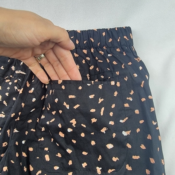 NWT Lifetime Collective Fiona printed pleated straight leg pant Size 26 - Picture 6 of 6